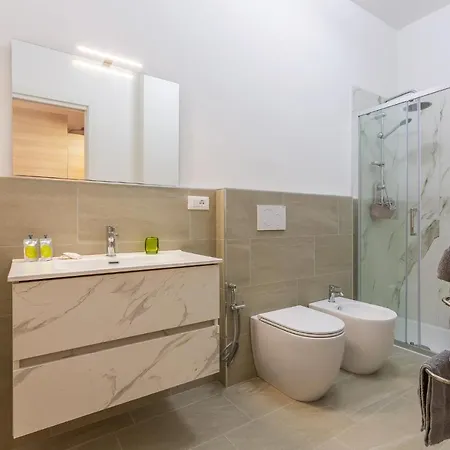 San Donato Fiere Essential Apartment W/Parking Bologna Exterior photo